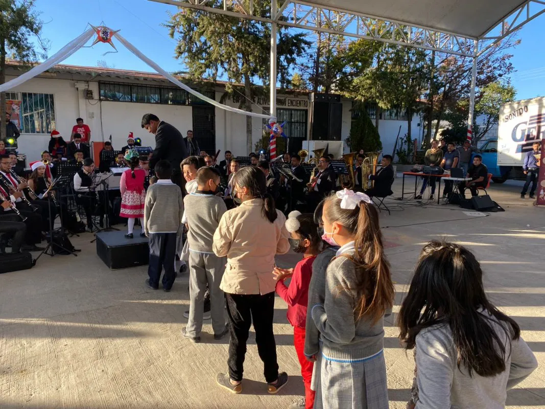 Niños dirigen concierto de la Banda Sinfónica de Hidalgo