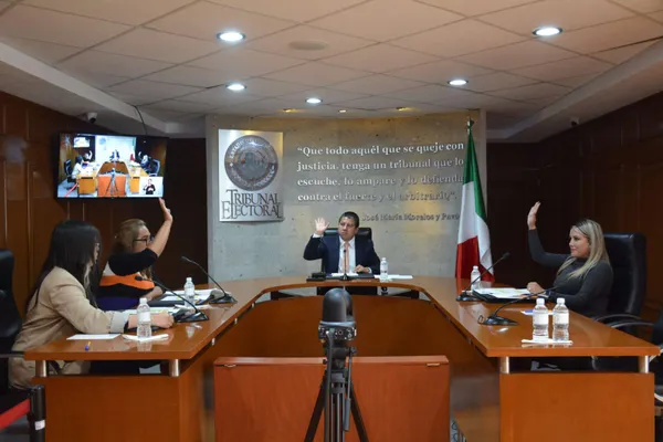 Sesión del Tribunal Electoral del Estado de Hidalgo