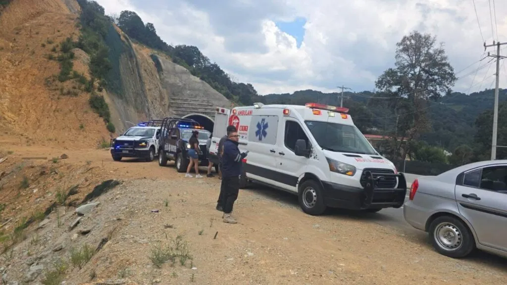 Accidente dentro del túnel Real del Monte-Huasca deja seis personas lesionadas