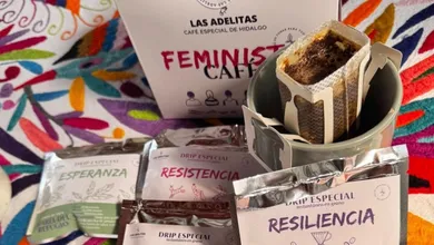 Café con voz de mujer