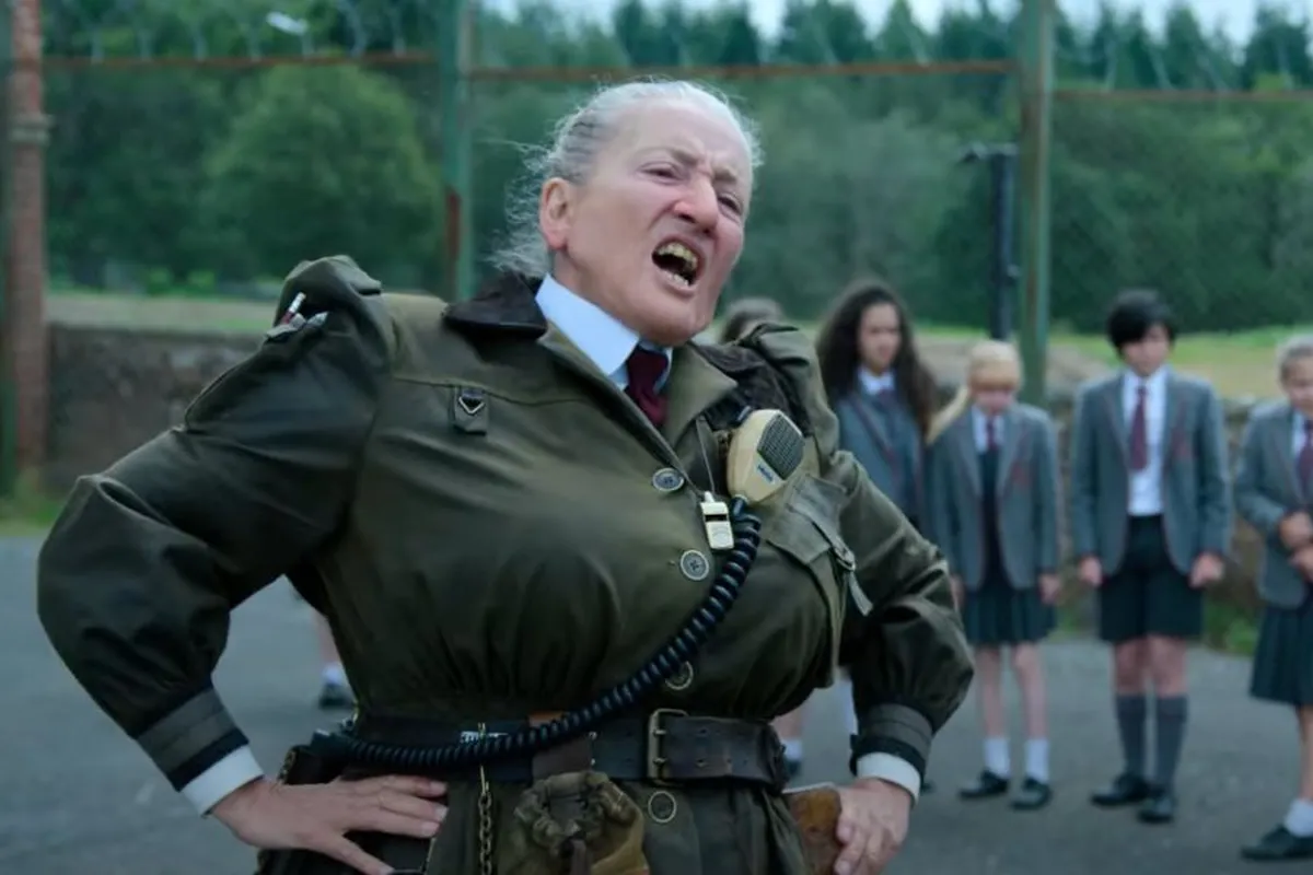 Matilda: Netflix revela tráiler con Emma Thompson como Tronchatoro
