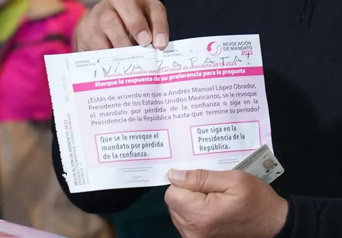Esto escribió AMLO en su boleta de Revocación de Mandato