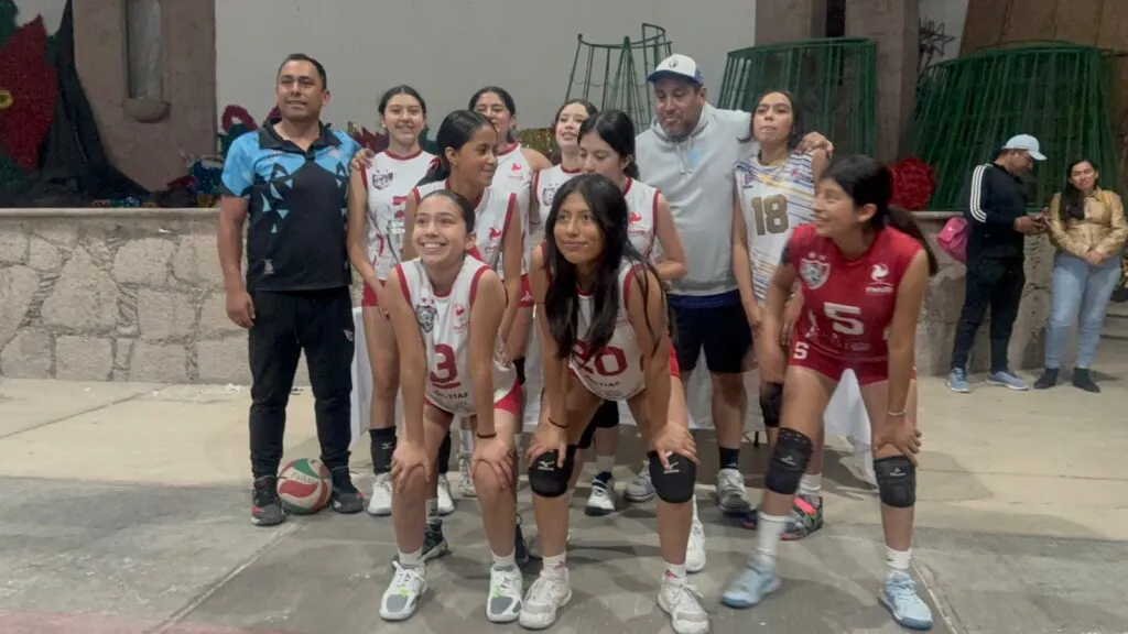 Fieras del Estado de México son campeonas de voleibol en Huichapan