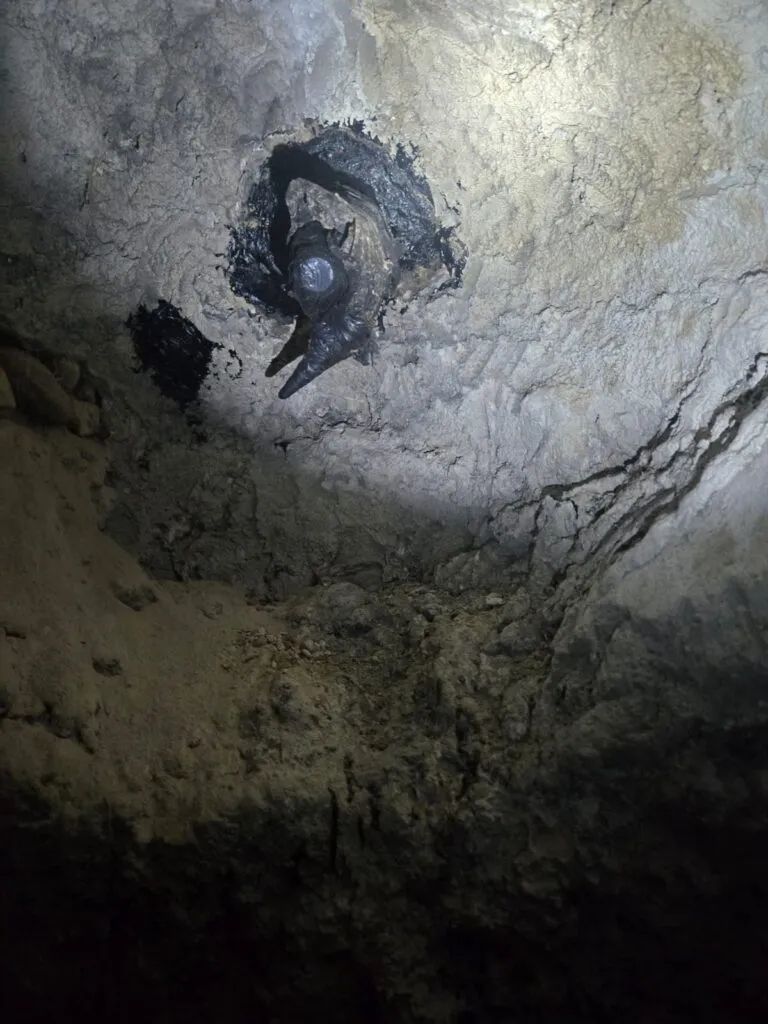 Descubren túnel clandestino conectado a ducto de Pemex en Hidalgo