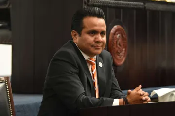 Alcaldes deben capacitarse en finanzas públicas: Rodrigo Castillo