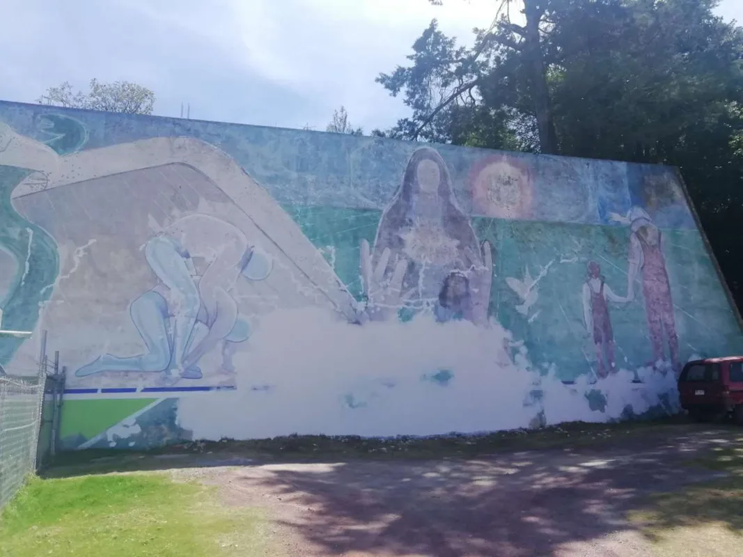 Claman detener intervención del mural de Arturo Moyers