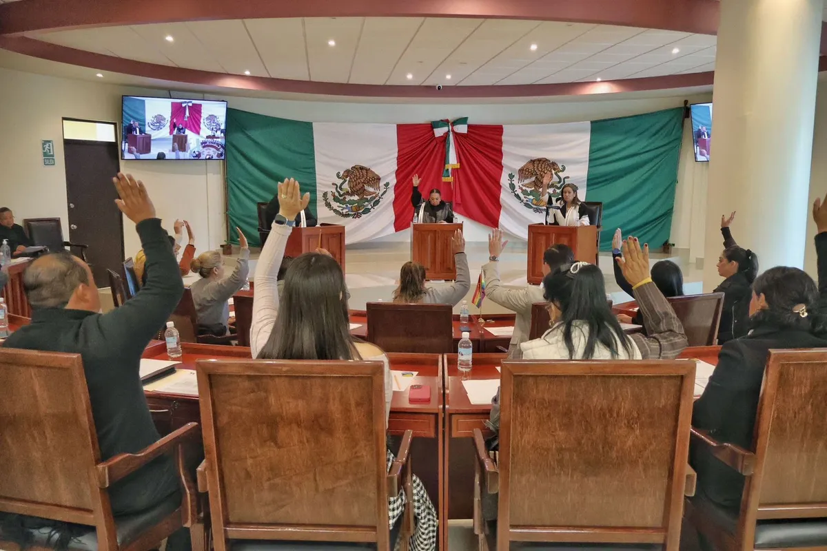 Tulancingo: regidores del PRI y Morena presumen creación de programas, pero aprueban reglas con errores