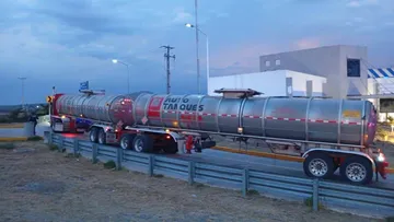 Operativo en Hidalgo permite recuperar 98 mil litros de combustible robado y tres tractocamiones