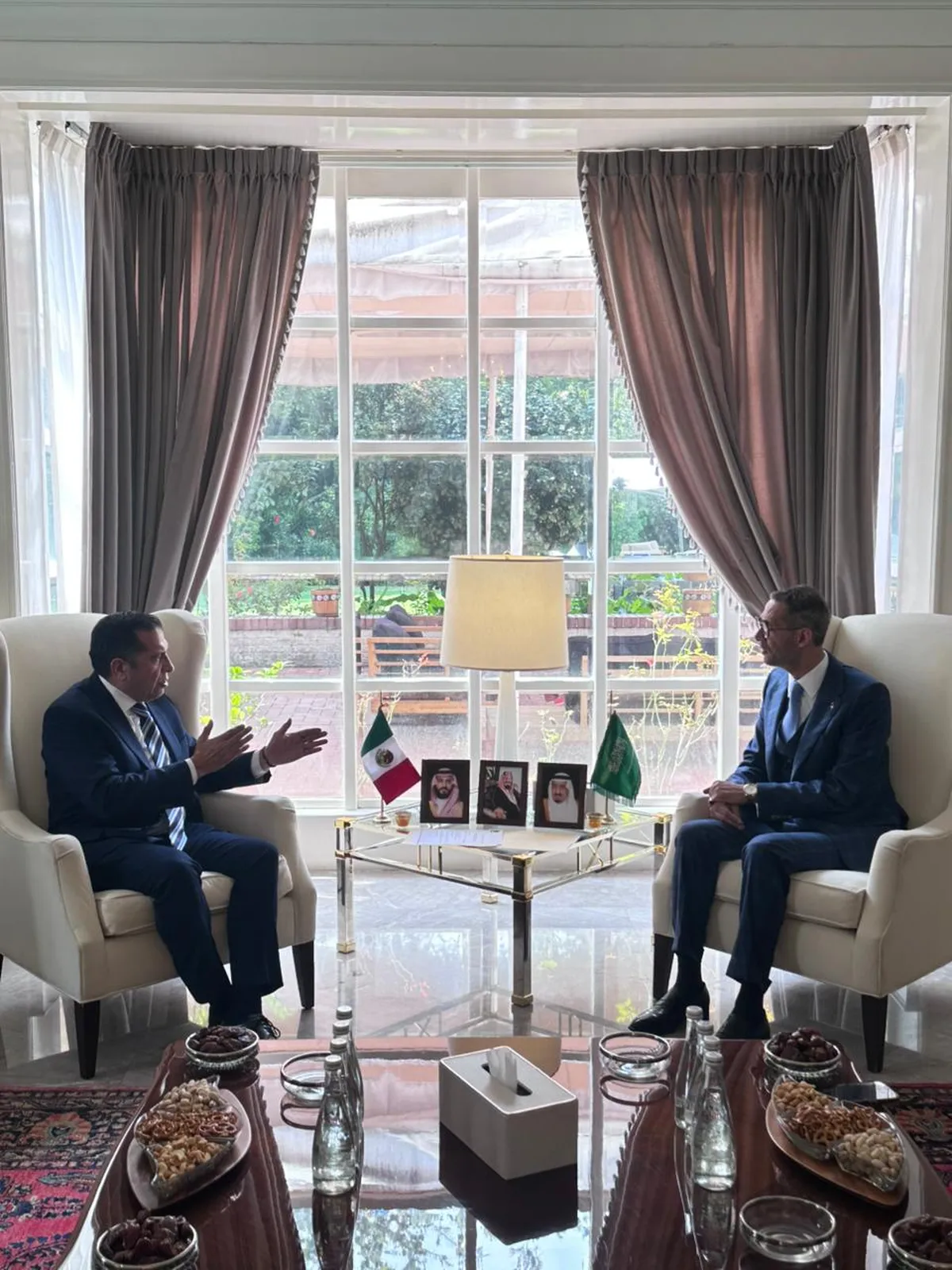 Acuerdan impulsar cooperación parlamentaria entre México y Arabia Saudita