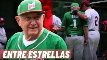 AMLO juega partido de beisbol con Estrellas