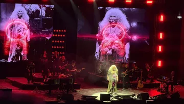 Amanda Miguel conquista Pachuca con homenaje a Diego Verdaguer en emotivo concierto