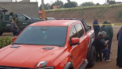 Vecinos protestan contra obras del Tren México-Pachuca en Huitzila.