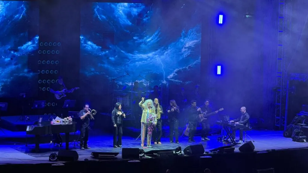 Amanda Miguel conquista Pachuca con homenaje a Diego Verdaguer en emotivo concierto