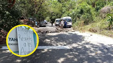 Bloquean carretera Atlapexco–Calnali por desacuerdo con alcaldesa