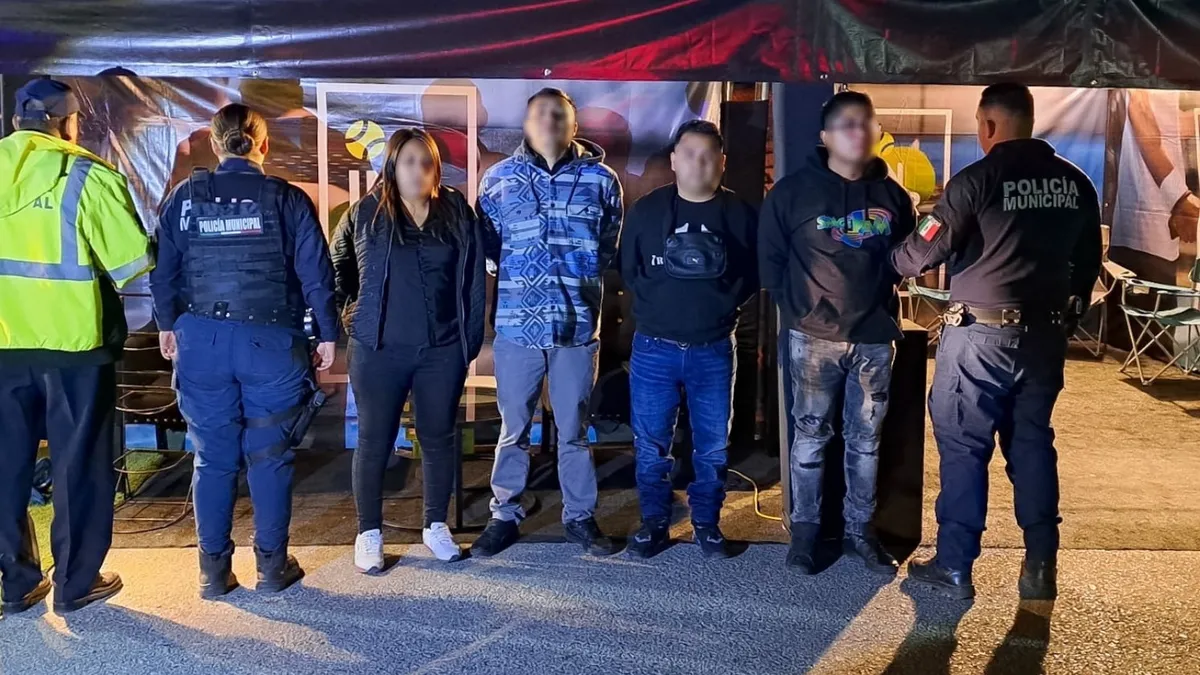 Policías municipales durante operativo