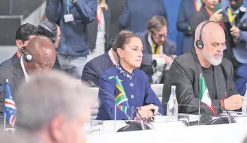 Claudia Sheinbaum discurso Barcelona democracia política exterior México