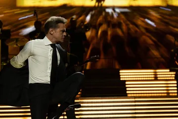 Foto de Luis Miguel, que se presentará en Pachuca en 2024 y la preventa de boletos comenzará el 16 de diciembre.