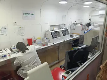 Desde la madrugada se forman: así puedes atenderte gratis en el Dr. Vagón antes de que se vaya