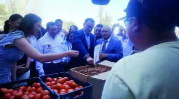 Hidalgo impulsa a 300 productores del campo en ferias regionales