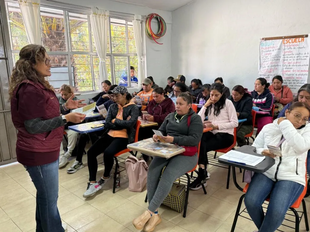 IHE fortalece participación de familias y municipios en escuelas