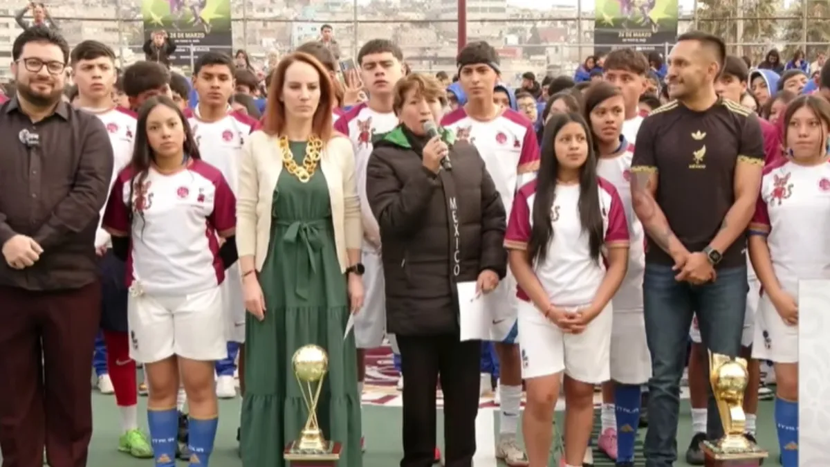 Delfina Gómez da inicio en Naucalpan a la jornada nacional de ‘cascaritas’ y dominadas del Mundial Social con participación masiva.