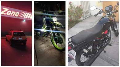 Automóviles y motocicletas estacionados en la zona centro de Tizayuca.