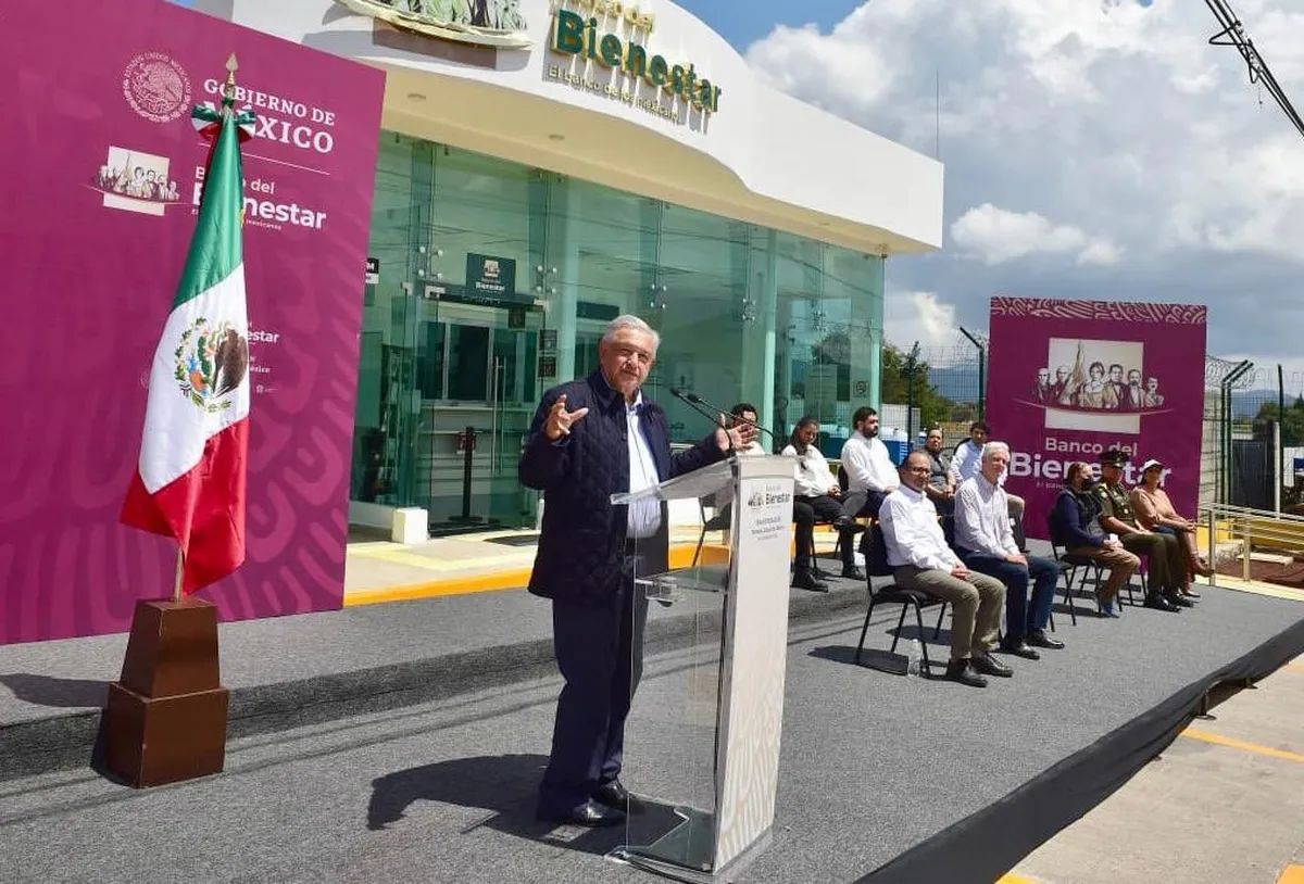 En Edomex, piden a AMLO que se reelija 6 años más