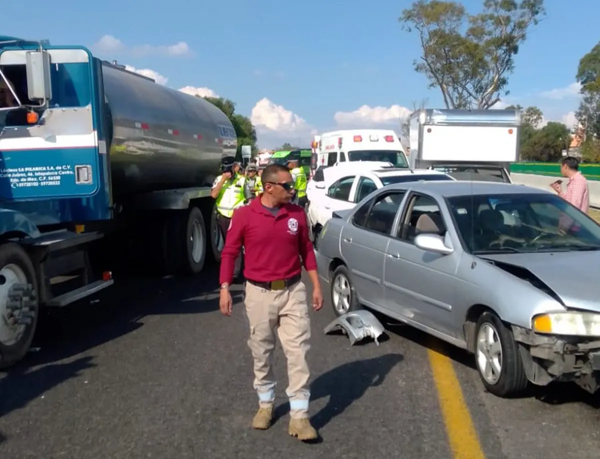 Autopista México-Pachuca: Reportan 7 vehículos involucrados en carambola