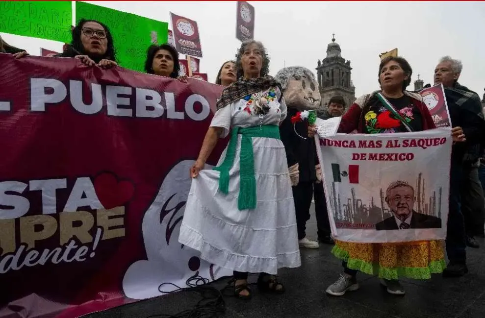 “Andrés Manuel fuiste elegido por Dios, no te vas, te vamos a conservar siempre”