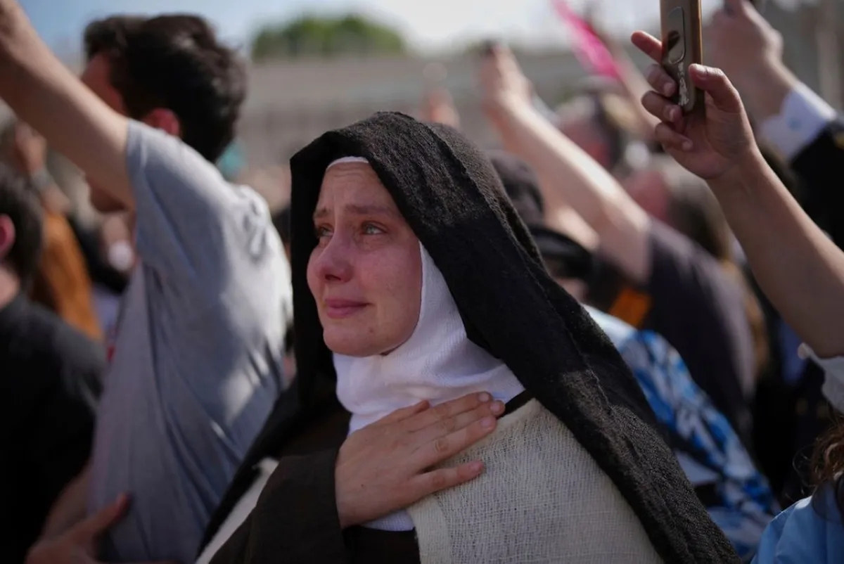 Sor Geneviève, la monja amiga del papa Francisco que rompió el protocolo