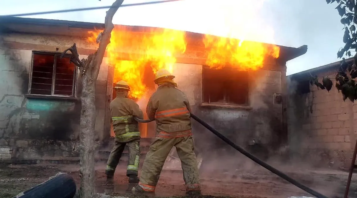 Estalla casa con ‘huachicol’ en Tula, Hidalgo