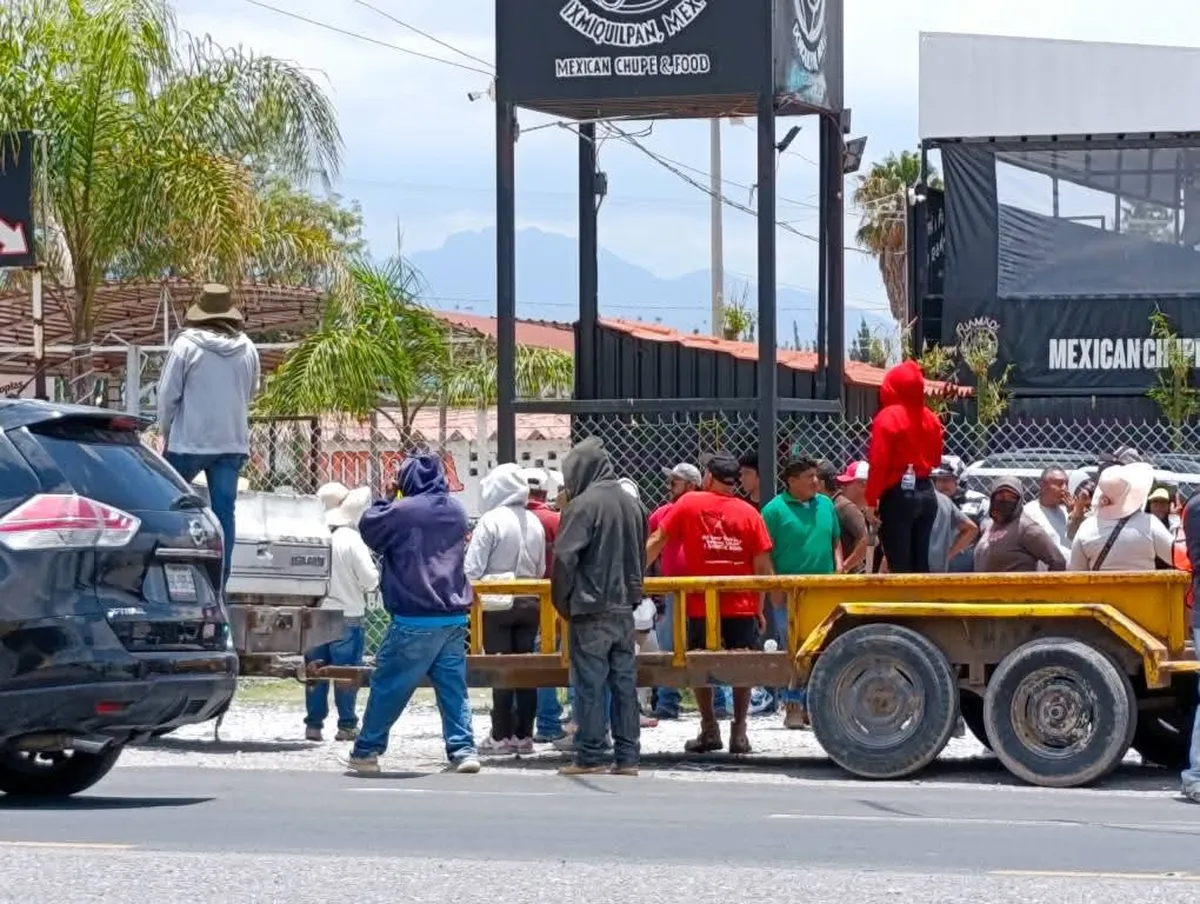 Operativo policial en bar de Ixmiquilpan por presunto conflicto agrario
