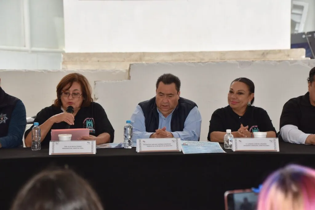 Tulancingo: mamá de contralor lidera organización de la Feria de los Angelitos