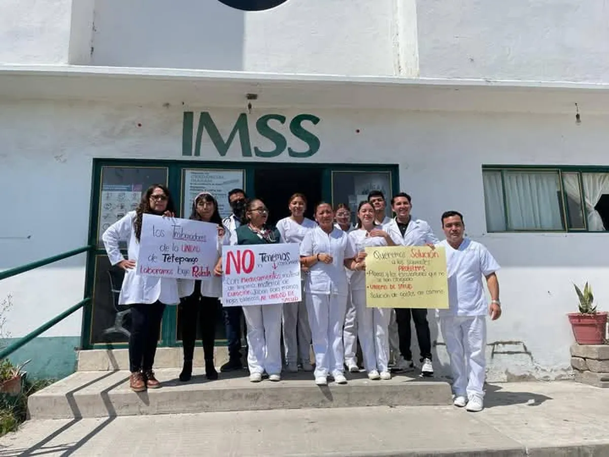 Personal médico de Tetepango y Tula protesta por falta de insumos y condiciones laborales en hospitales del IMSS-Bienestar