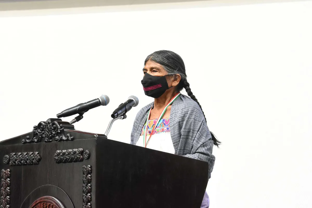 Conoce a Martina García artesana reconocida hoy en el Congreso local