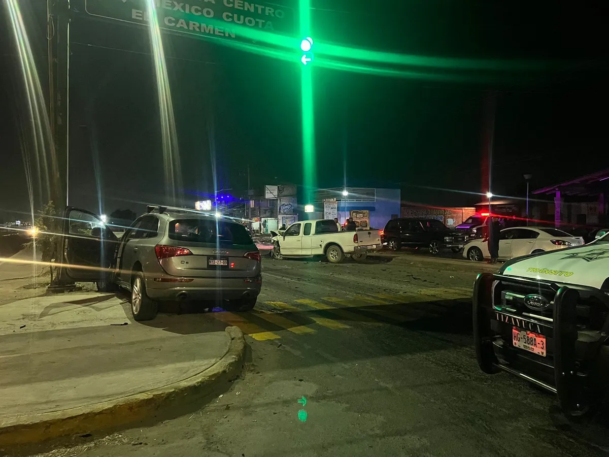 Dos lesionados tras aparatoso choque sobre la carretera libre México-Pachuca