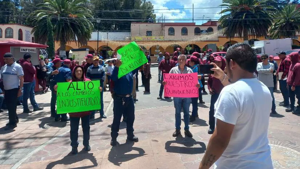 Sindicalizados de Tepeapulco inician paro por falta de pago a una semana de concluir gestión