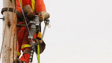 Accidente laboral por descarga eléctrica en colonia Maestranza