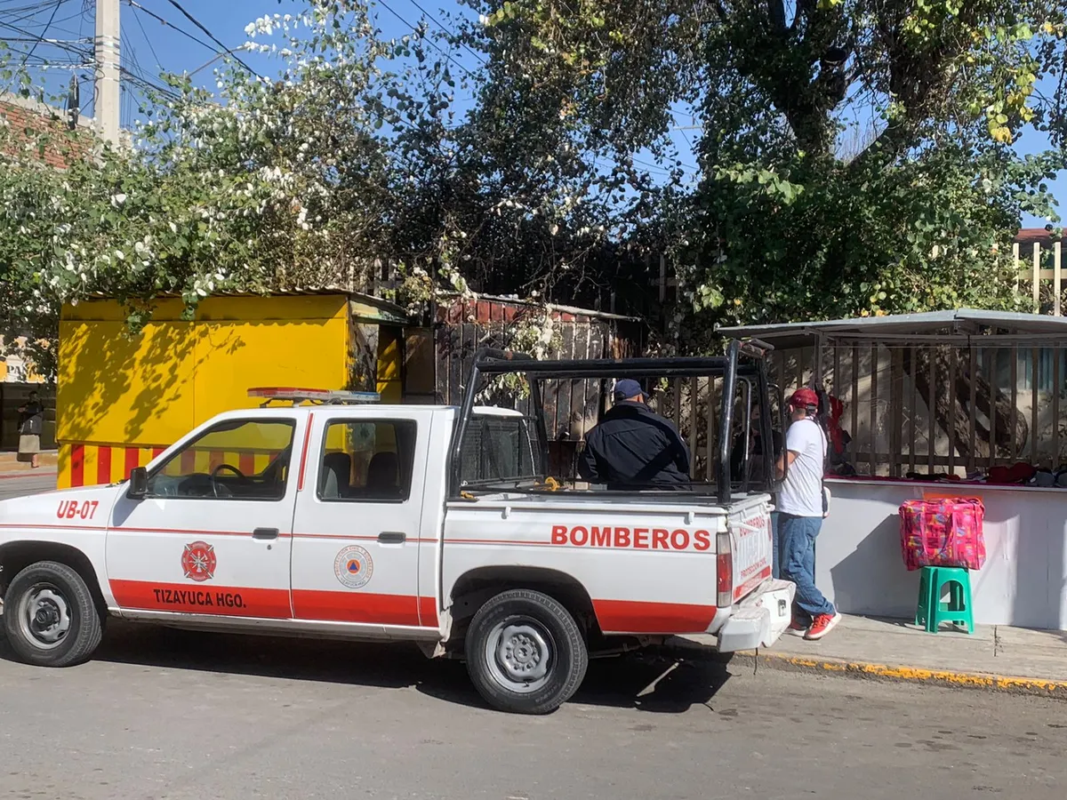 Incendian puesto de periódicos en centro de Tizayuca