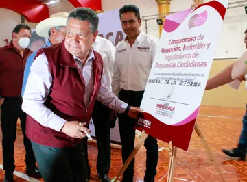Encabeza Julio Menchaca Diálogos por la Transformación en Mineral de la Reforma