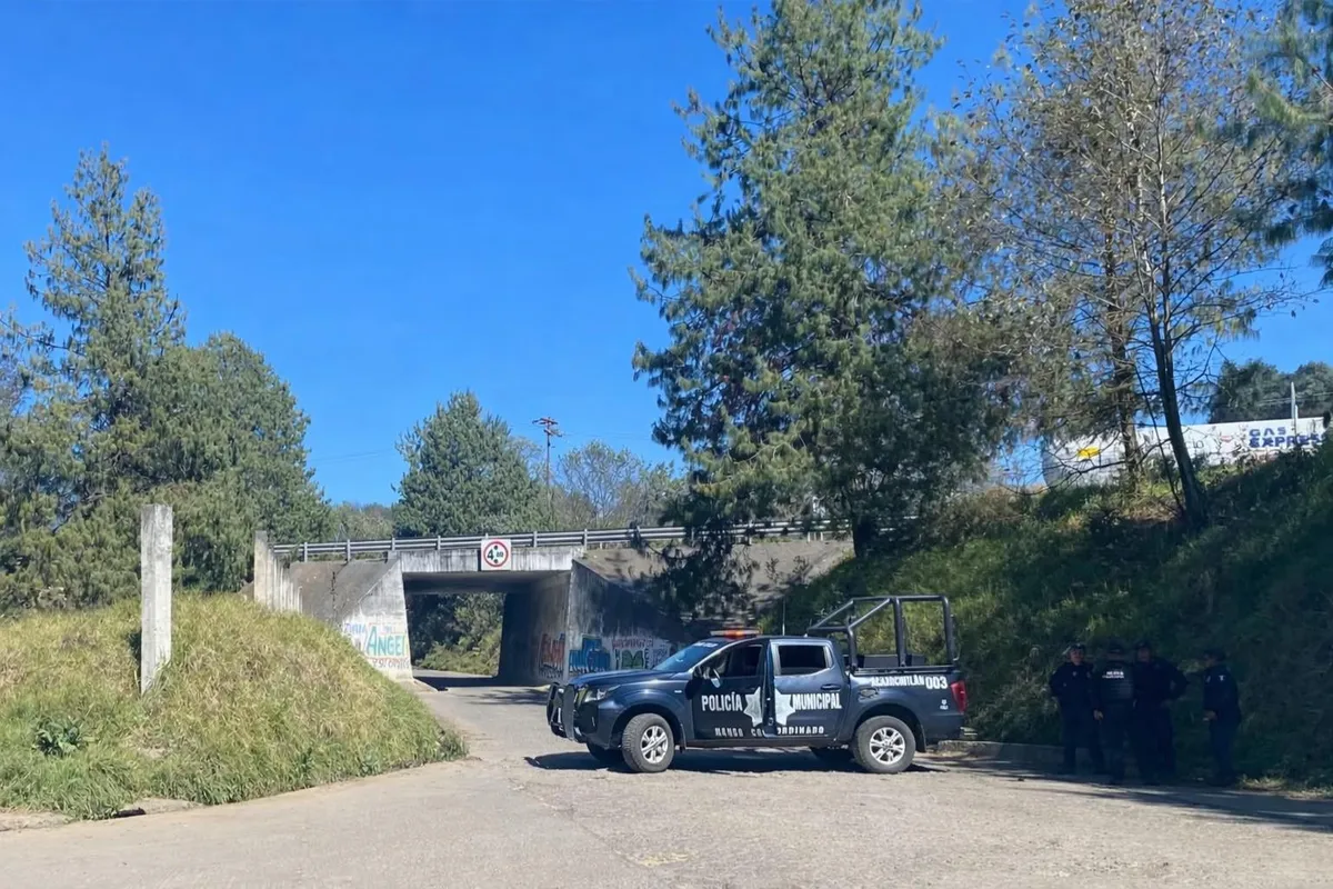 Hallan a dos personas sin vida con huellas de violencia en límites de Hidalgo y Puebla