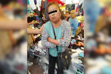 Detienen a mujer acusada de robar ropa interior en tianguis de Actopan