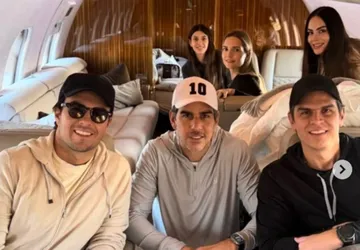 Captura de redes sociales de Ximena Navarrete y Juan Carlos Valladares en el GP de Japón.
