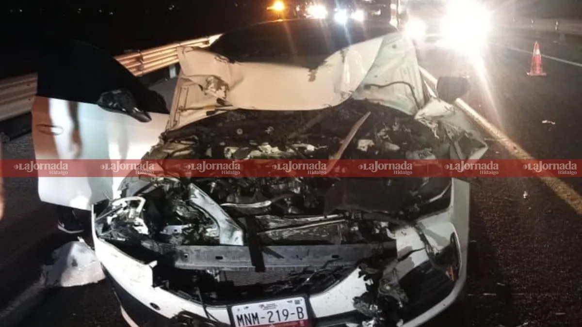 Tulancingo: fuerte accidente de auto deja dos personas heridas