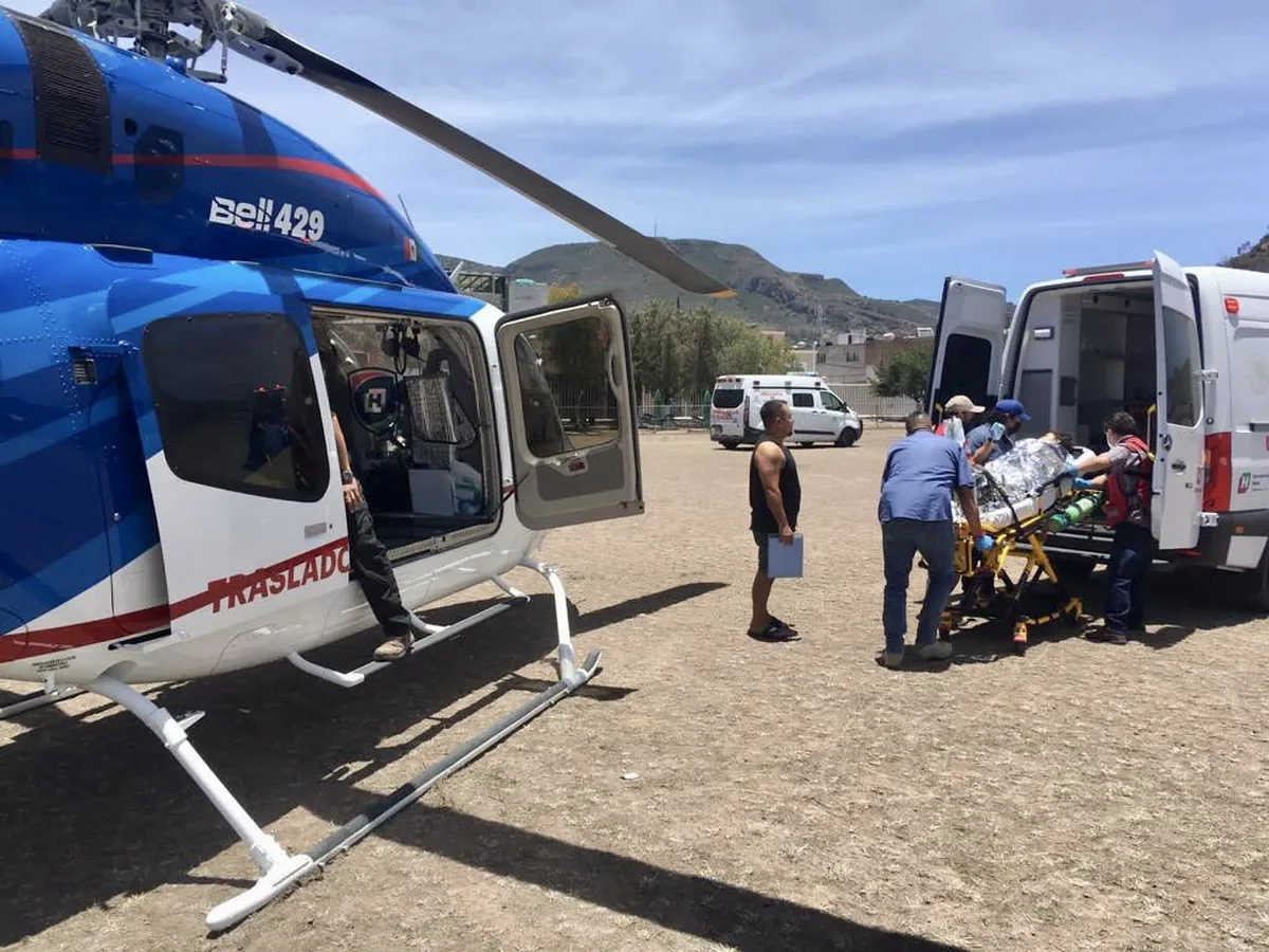 Trasladan a dos niños de Pisaflores a Pachuca por accidente en escuela