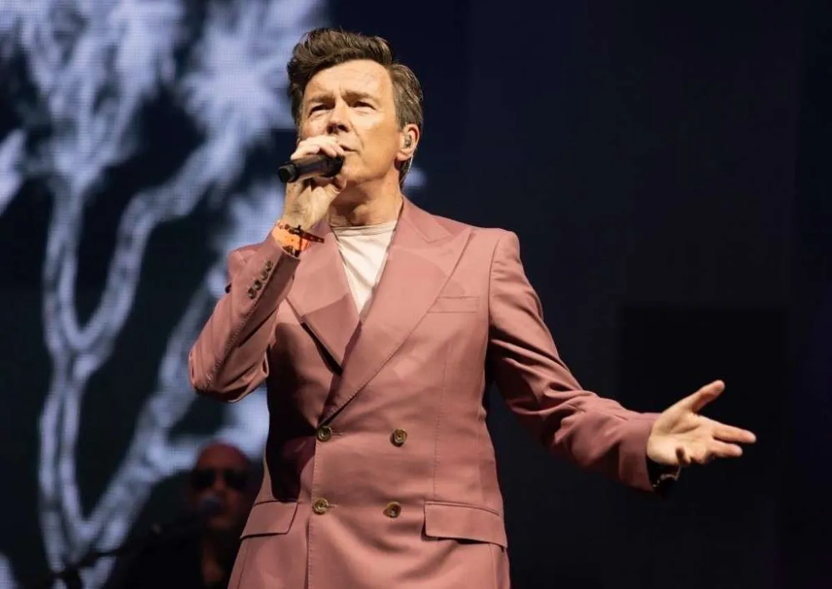 “El artista debería recibir ayuda sicológica tras la firma de un contrato discográfico”