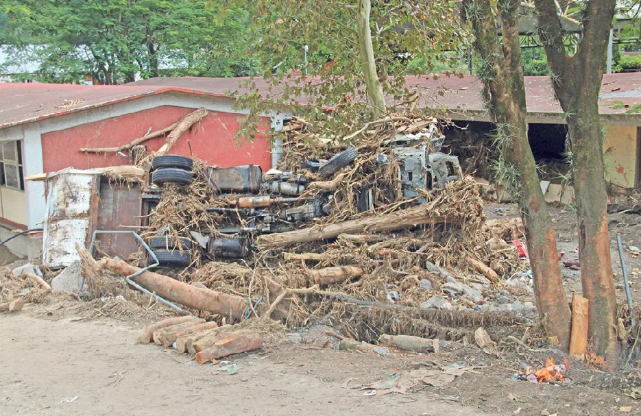 Solidaridad en Huehuetla ante el desastre