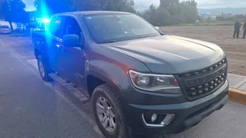 Camioneta con impactos de bala en Santa Alicia, Ixmiquilpan.
