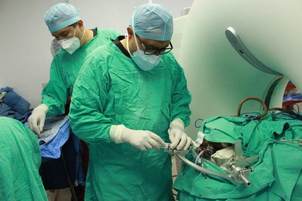 Realizan por primera vez en Mixquiahuala cirugía de estereoataxia
