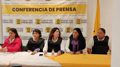 En el marco del 8M, militantes del PRD pidieron emitir la alerta de violencia de género en Hidalgo y reforzar políticas públicas.